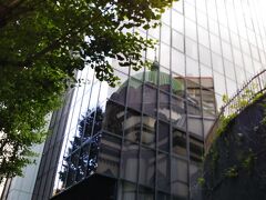 ビルに映るニコライ堂(千代田区)
駿河台の象徴です