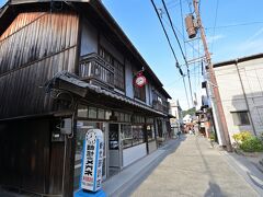 松浦時計店さん。現役の時計屋さんです。