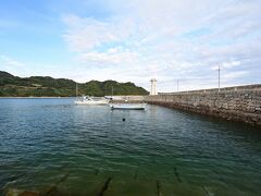 千砂子波止　江戸時代に築造された大きな波止場です。石積みの波止場では日本一かもしれないそうです。