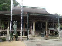 こちらは、那智大社のすぐそばにある、青岸渡寺です。