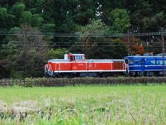 さて、最後に少しだけ撮り鉄を。
上今市駅そばの農道から。