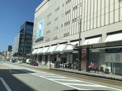 富山駅近く
富山大和の富山店