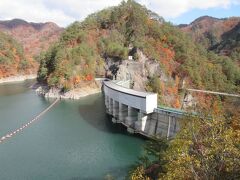 「川俣湖」は、「川俣ダム」によって堰き止められた人造湖です。
