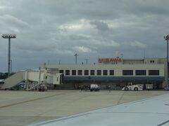 三沢空港
日本で唯一、アメリカ空軍、航空自衛隊、民間空港の3者が利用する飛行場です。
戦闘機が2機飛び立って行くのを見かけたのですが、写真を撮る暇は無く★
