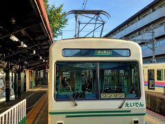 出町柳駅で叡山電車に乗り換え、終点の八瀬比叡山口駅へ向かいます(^^)

残念ながら観光列車「ひえい」ではなかったw