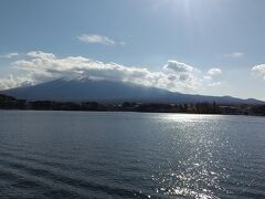 北杜市に行く前に河口湖から富士山と寄り道。
見えませんでした（泣）