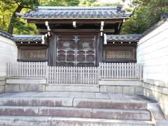 前の写真の向かって左側の境内にある安徳天皇阿弥陀寺陵（あみだじのみささぎ）です。

安徳天皇のお墓で、西日本では唯一の御陵だそうです。