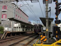 前日は吹田市千里山駅近くの親戚宅に宿泊。お陰様でゆっくりと休む事が出来ました。
家内は久しぶりに会った親戚と談笑の時間が在るので。一人で周辺散策に出かけました。