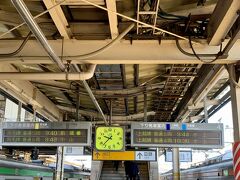 新前橋に到着して今度は上越線に乗り換えて渋川駅へ。。
３駅なのだけど１駅間が長～い(笑)
でも風景も車内も。。のんびりで良いなぁ～
