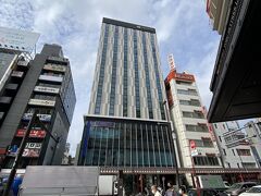 【浅草・東武ホテル】

数日後に宿泊予定の「浅草・東武ホテル」。

できたばかりのホテルです。一階は、みずほ銀行。