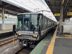 ●近江今津駅

その後、港から歩いて５分ほどの「近江今津駅」へと移動し、湖西線で「京都駅」へ出て、東海道新幹線に乗り換えて東京へと帰りました。

これにて、２泊３日の「秋めく近江歴史紀行」も無事終了。
全体を通じて雨に降られることもなくお天気に恵まれ、これまで行ったことが無かったけっこうマニアックなスポット（小谷城跡とか）も訪れることができ、満足できる内容になったかなぁと。

今回も最後までお付き合いいただき、どうもありがとうございました。