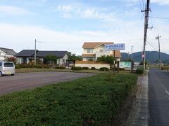 左側に駐車場が見えてきたら備中高松城跡に到着です。