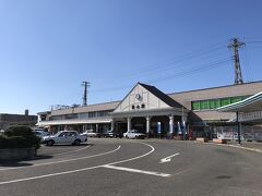 JR松山駅
伊予鉄松山市駅よりも、ちと寂しめな気が…