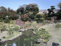 いもり坂を下り玉泉院丸庭園へ、金沢には何度か訪れていたが、金沢城公園やこちらには初めて訪れた、見事な庭園です