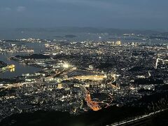 北九州の夜景を眺める