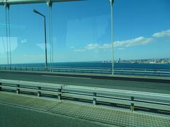 明石海峡大橋を通過しています。右側が播磨灘、左側は大阪湾
写真は播磨灘方面

