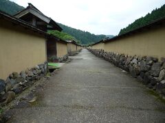 一乗谷朝倉氏遺跡では、一乗谷復原町並と一乗谷朝倉氏遺跡を見学し、宿泊地・鯖江へ。