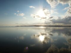 浜比嘉大橋を渡って本島へ引き返す途中に幻想的な光景に出会った