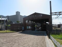 九州鉄道記念館にやってきました。
門司港駅のすぐ隣なんだけど間に駐車場があるので少し回り道しなきゃならないのは不便