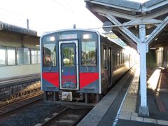 2021.10.10　荒島
快速の恩恵は無視して２駅目の荒島でさっそく降りる。まさかアクアが廃止になるとはね…

https://www.youtube.com/watch?v=KOvlOboBL6w