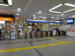 では、本川越駅から西武新宿線に乗りましょう。