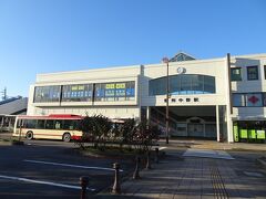 夜行バスで長野駅に到着後、長野電鉄と長電バスを乗り継いで飯山方面へ