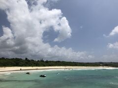 戸口の浜。海水浴している！早く泳ぎたいなぁ。