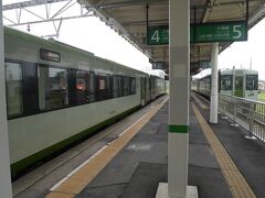 小諸で小梅線に乗り換えました。初めて乗る路線です。