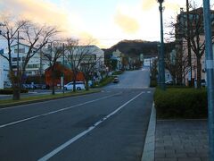 ベイエリア側から二十間坂を見上げたところ
この先に函館山ロープウエイの麓駅がある。