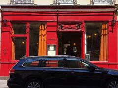 ランチに向かったのはこちらのレストラン。
フランス人の友人の知人が働いているいいお店だよ～と聞いていたので、予約して訪れました。
