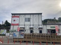 松島海岸駅のこの辺りで乗りたかった電車は出て行ってしまいました。
松島駅から２０分ではきつかった・・・。