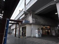 8：47　比叡山坂本駅
お天気が怪しい。
陽が差してるけどさっきまで雨降ってた雰囲気がバリバリ。
あ～、傘がないんだよなぁ。
