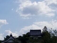 お店を出て左側は「大濠公園」
福岡城も目の前に＾＾

今度ゆっくり来てみたい