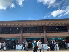 宮島口駅に到着です。広島市内には路面電車でもいけるようですね。
時間があればそのルートも面白い