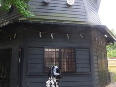 駅前の金山神社。
ここまでリアルなのは初めて。おもわず赤面。
