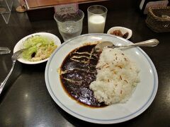 「艦長の黒カレー」セット（1,100円）でお昼にしてしまいました。