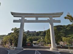 しばしの休憩の後、「照国神社」へ。
島津家第28代当主であり薩摩の名君、島津斉彬が祀られています。
