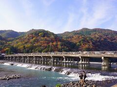 これが渡月橋！
嵐山の紅葉はピーク過ぎたかなぁ