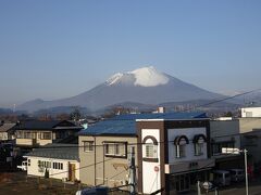 好摩駅からも岩手山が見えました♪こちらから見ると富士山のような感じ。