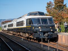 阿蘇へ着きました。

この駅で6分程止まりますので、車外へ出て撮影タイムです。