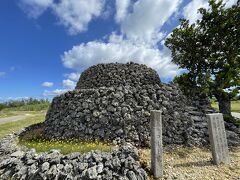 波照間島の火番盛のコート盛