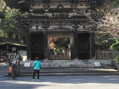 仁王門（重要文化財）は徳川家康が
慶長六（1601））甲賀より移築、寄進したもの。