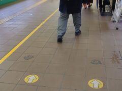 西口方面に行くのにGoogle先生は駅を避けて大回りするように案内されますが、木更津駅の構内は自由通路になっていて、そのまま西口に抜けられました。