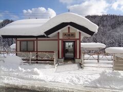 途中にある大滝駅．無人駅です．