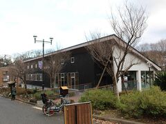 ここで、中原区・高津区・宮前区を越えて北上した多摩区、生田緑地内にある「川崎市立日本民家園」を紹介。（年始の訪問時の画像です）