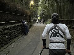 嵐山へやって来ました。
人力車でお散歩してから湯豆腐を食べに行きます。
人力車は2名で45分13500円と安くはないですがオススメです❣️