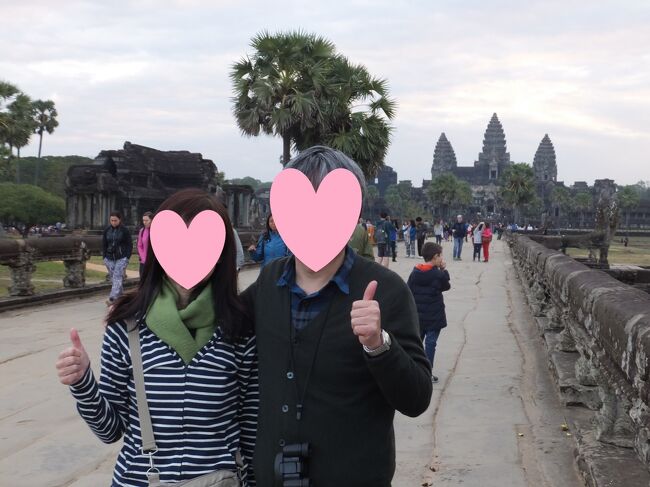 参道の前で記念撮影。