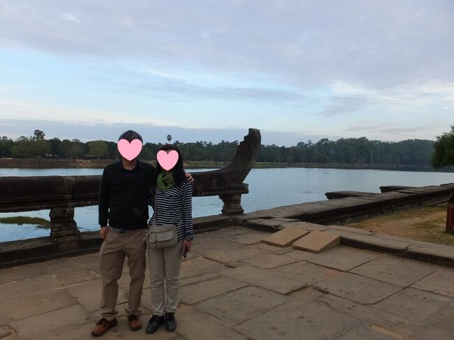 お堀に来ましたよ。<br />空のグラデーションも良い感じ。