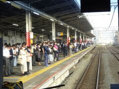 私が自宅から東北・上越新幹線を利用するときは、いつもここで中央線から武蔵野線に乗りかえる。今回はむさしの号自体が目的だったから府中本町から乗ったけど。

いつもそうだけど、車内はここで一気に混んでくる。