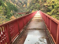 雨上がりの山彦橋。